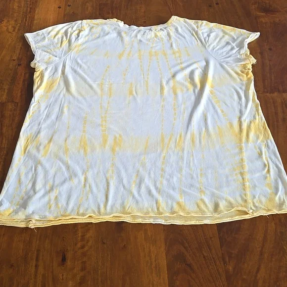 Torrid Yellowstone National Park Yellow Tie-Dye Graphic T-shirt Size 1X - Picture 7 of 9